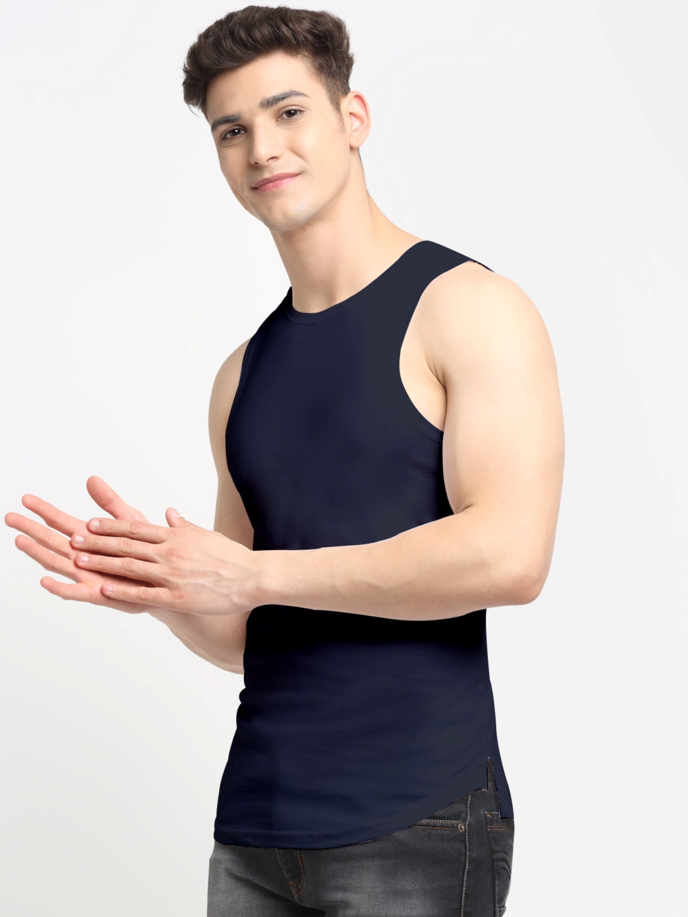 Friskers Men Solid Cotton Innerwear Gym Vest - Friskers