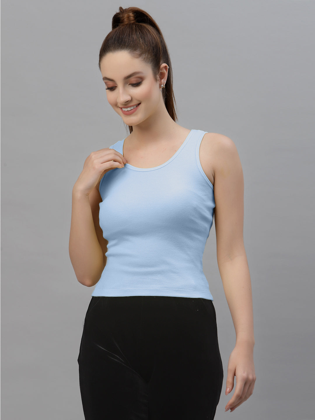 Women Pure Cotton Solid Fitted Crop Top - Friskers