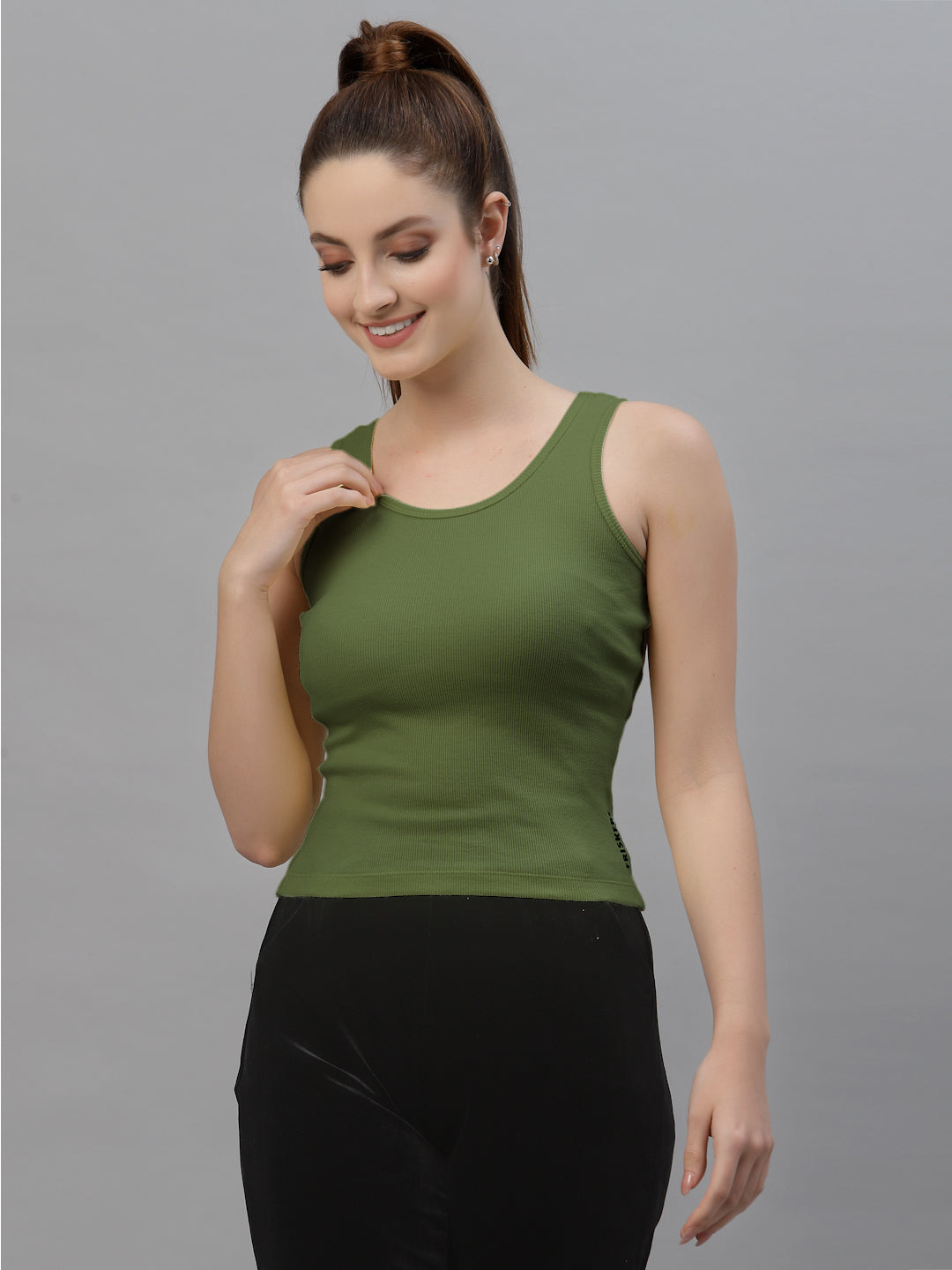 Women Pure Cotton Solid Fitted Crop Top - Friskers