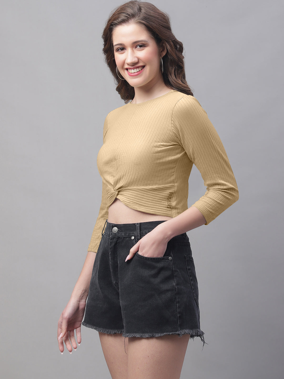 Women Round Neck Solid High-Low Crop Top - Friskers