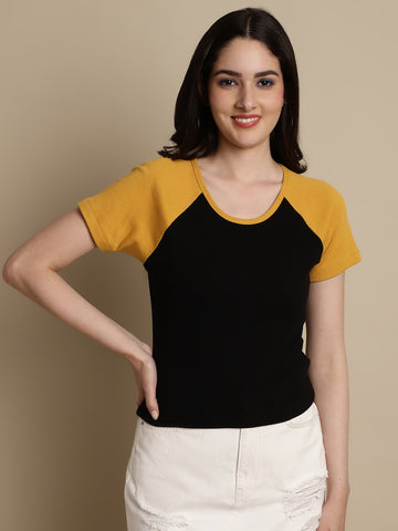 Friskers Women Solid Ribbed Round Neck Crop Top