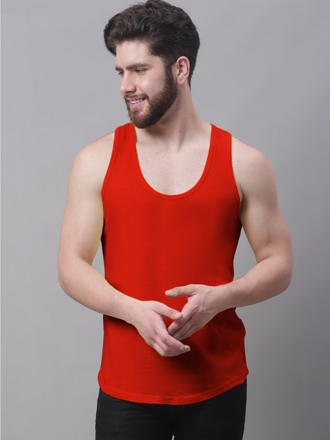 Men's Pack Of 2 White & Red Solid Pure Cotton Innerwear Gym Vest - Friskers