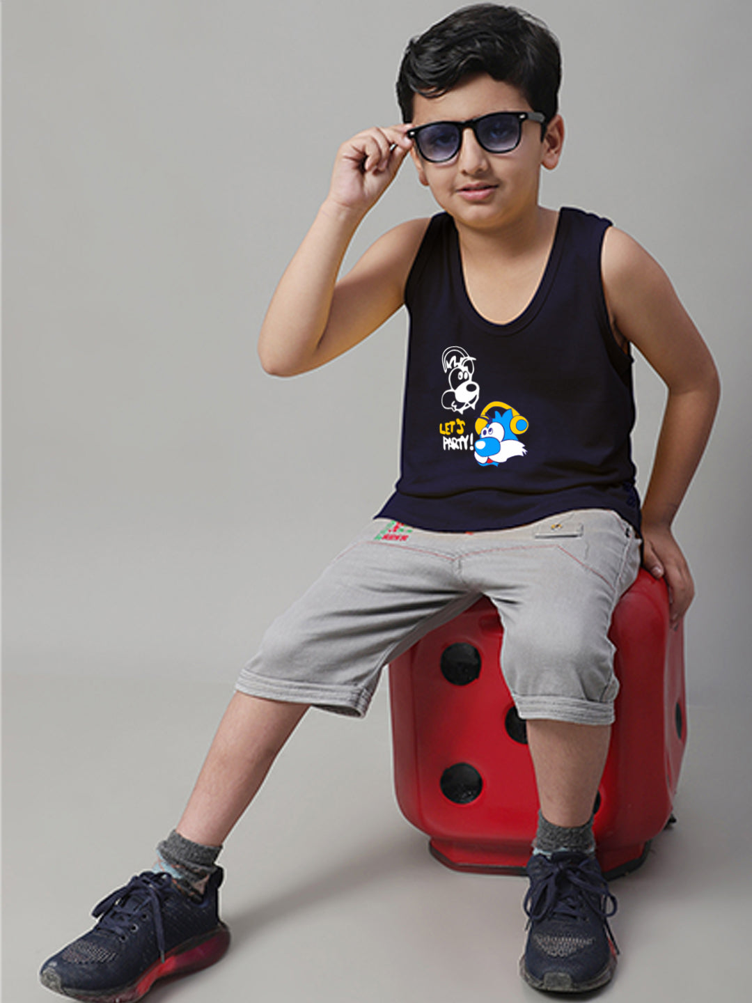 Kids Lets Party printed Regular Fit Vest - Friskers