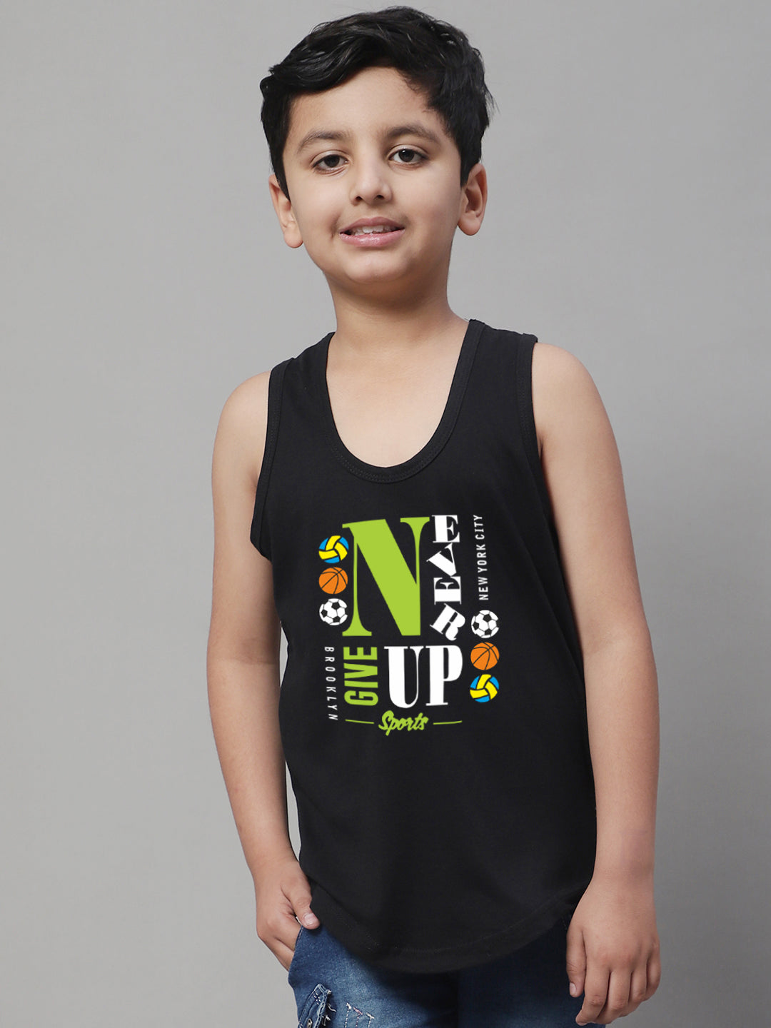 Kids Never Giveup printed Regular Fit Vest - Friskers