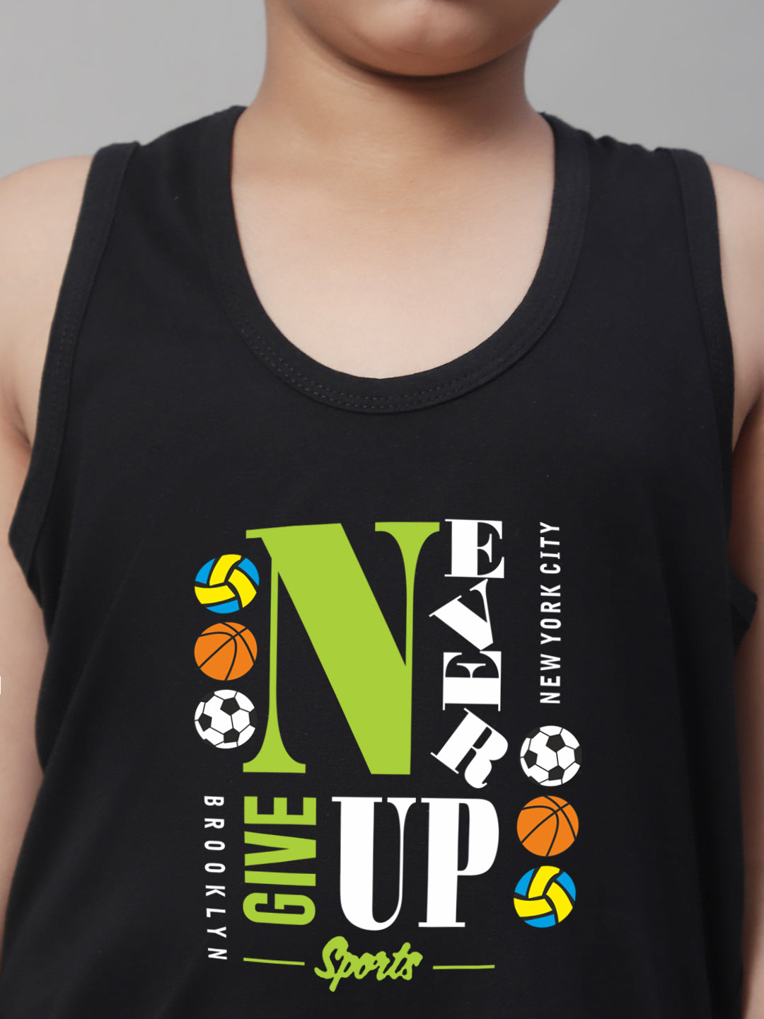 Kids Never Giveup printed Regular Fit Vest - Friskers