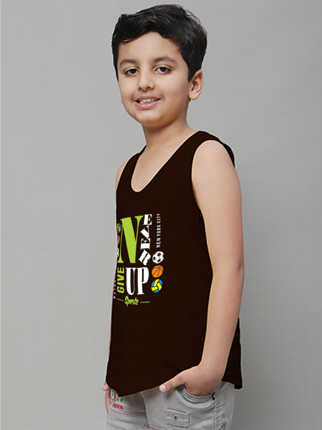 Kids Never Giveup printed Regular Fit Vest - Friskers