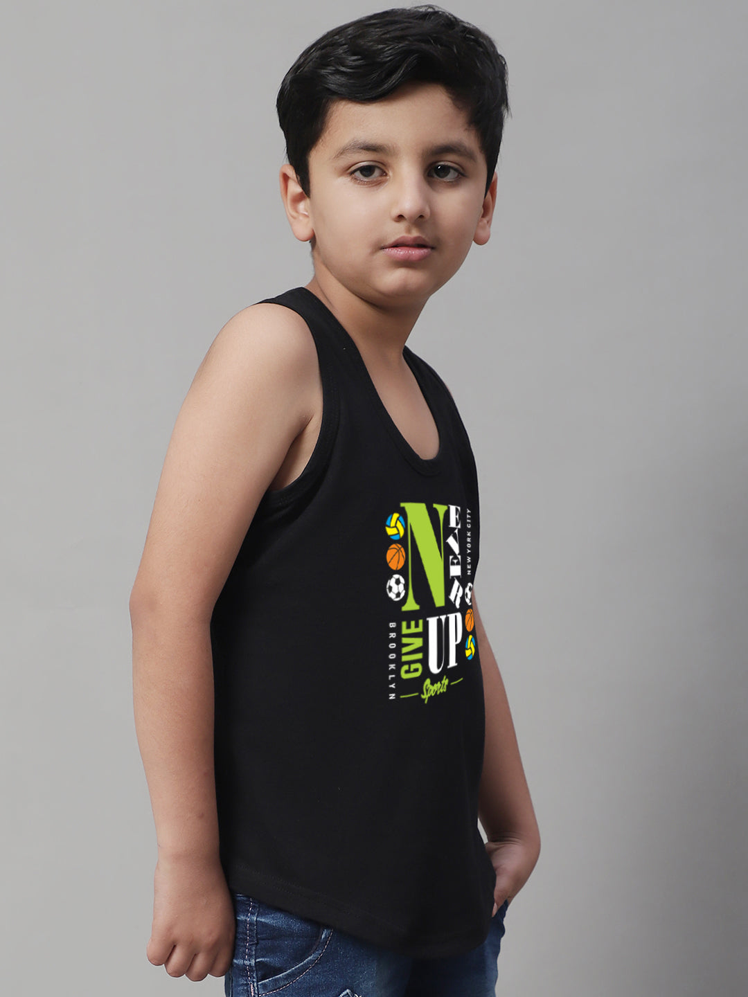 Boys Never Giveup Regular Fit Printed Vest - Friskers
