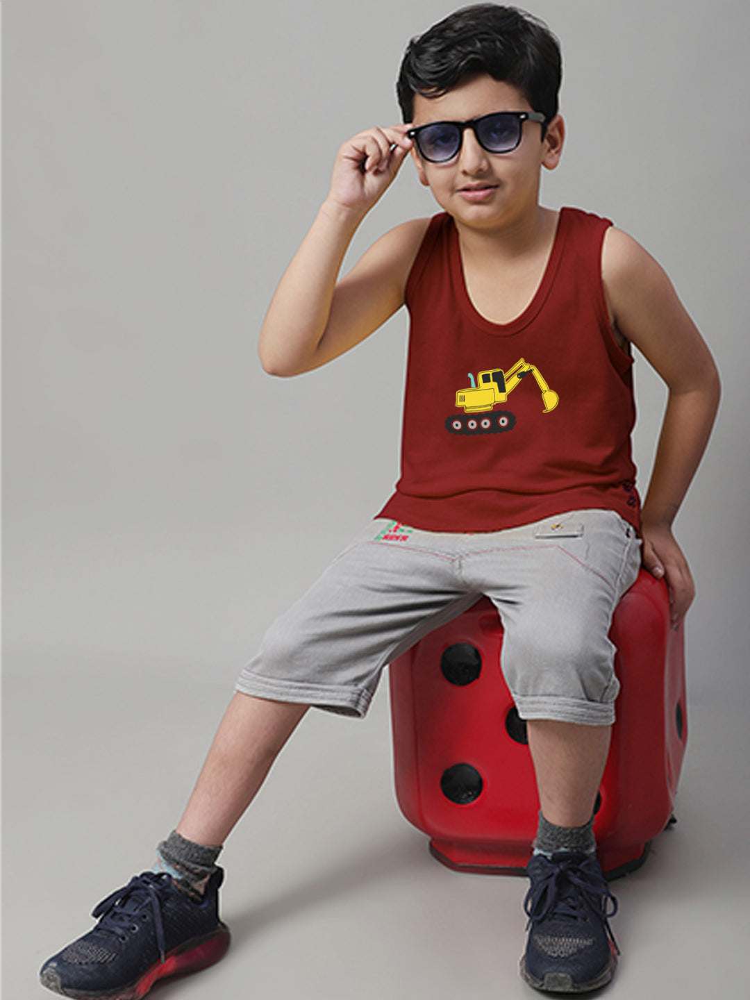 Boys Excavator Regular Fit Printed Vest - Friskers