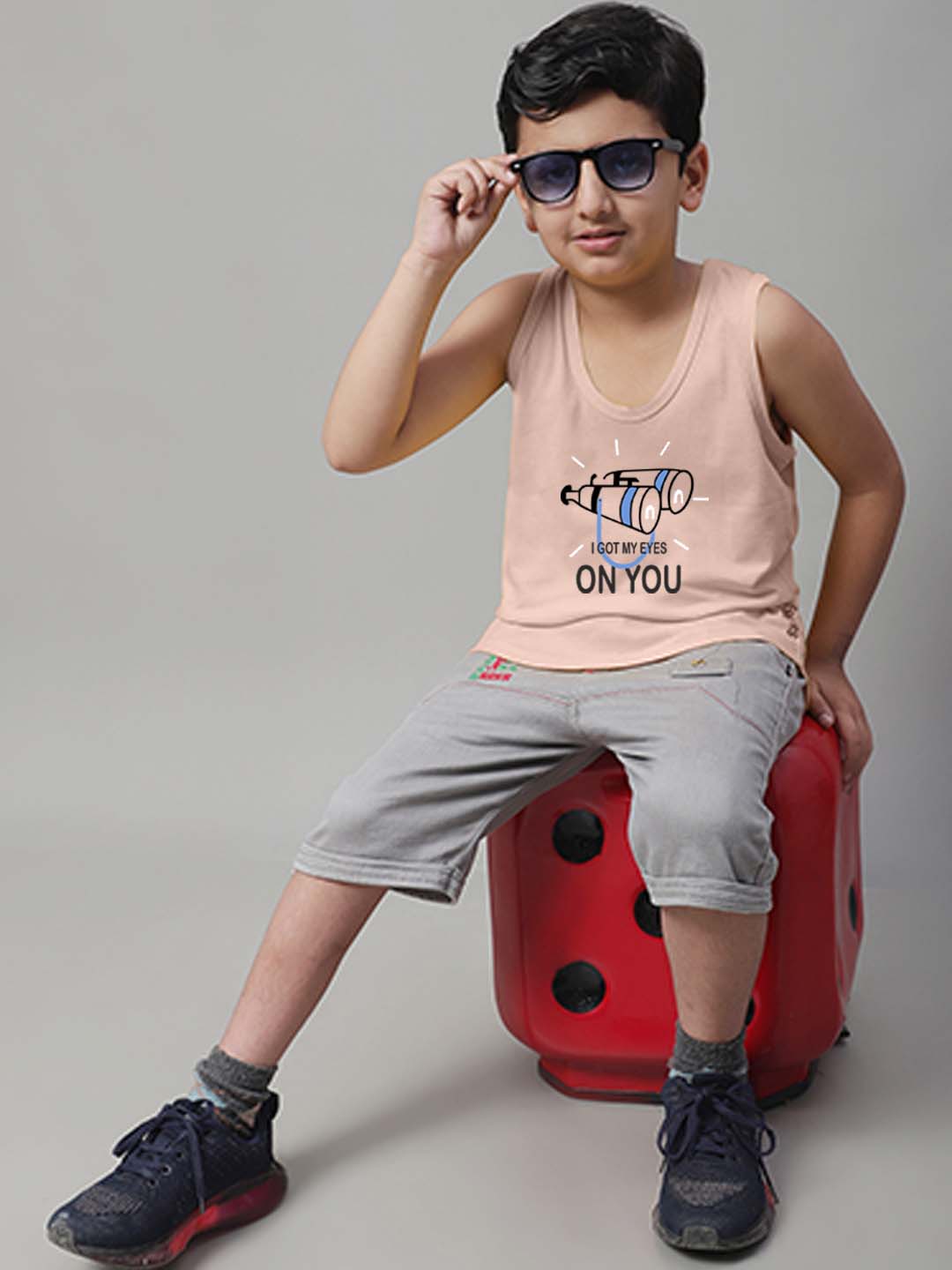 Boys I Got My Eyes On You Printed Regular Fit Vest - Friskers