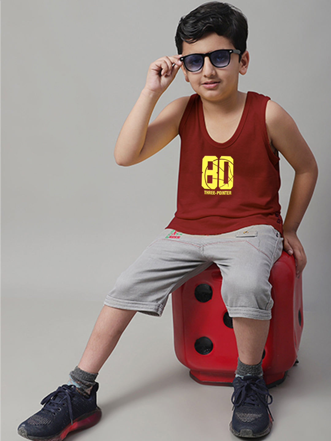 Boys Three Pointer Printed Regular Fit Vest - Friskers