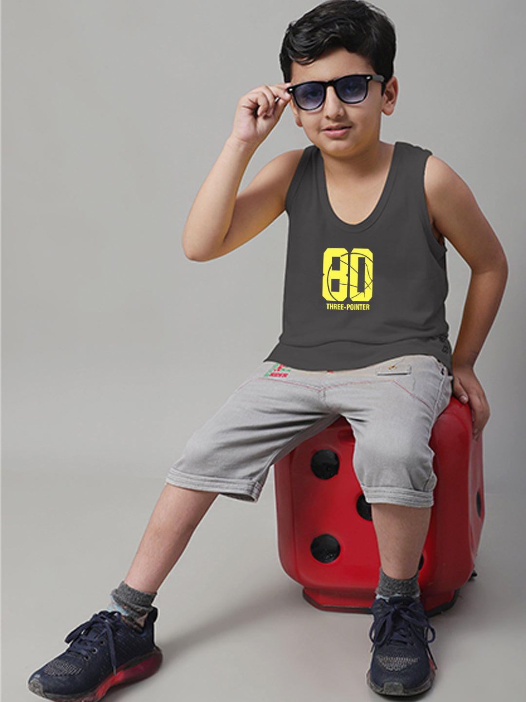 Boys Three Pointer Printed Regular Fit Vest - Friskers