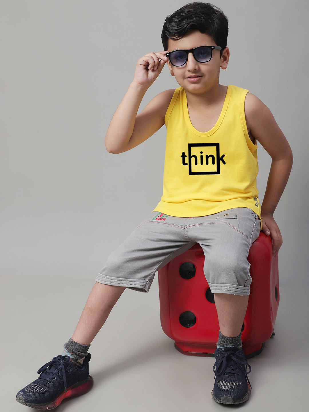 Boys Think Printed Regular Fit Vest - Friskers