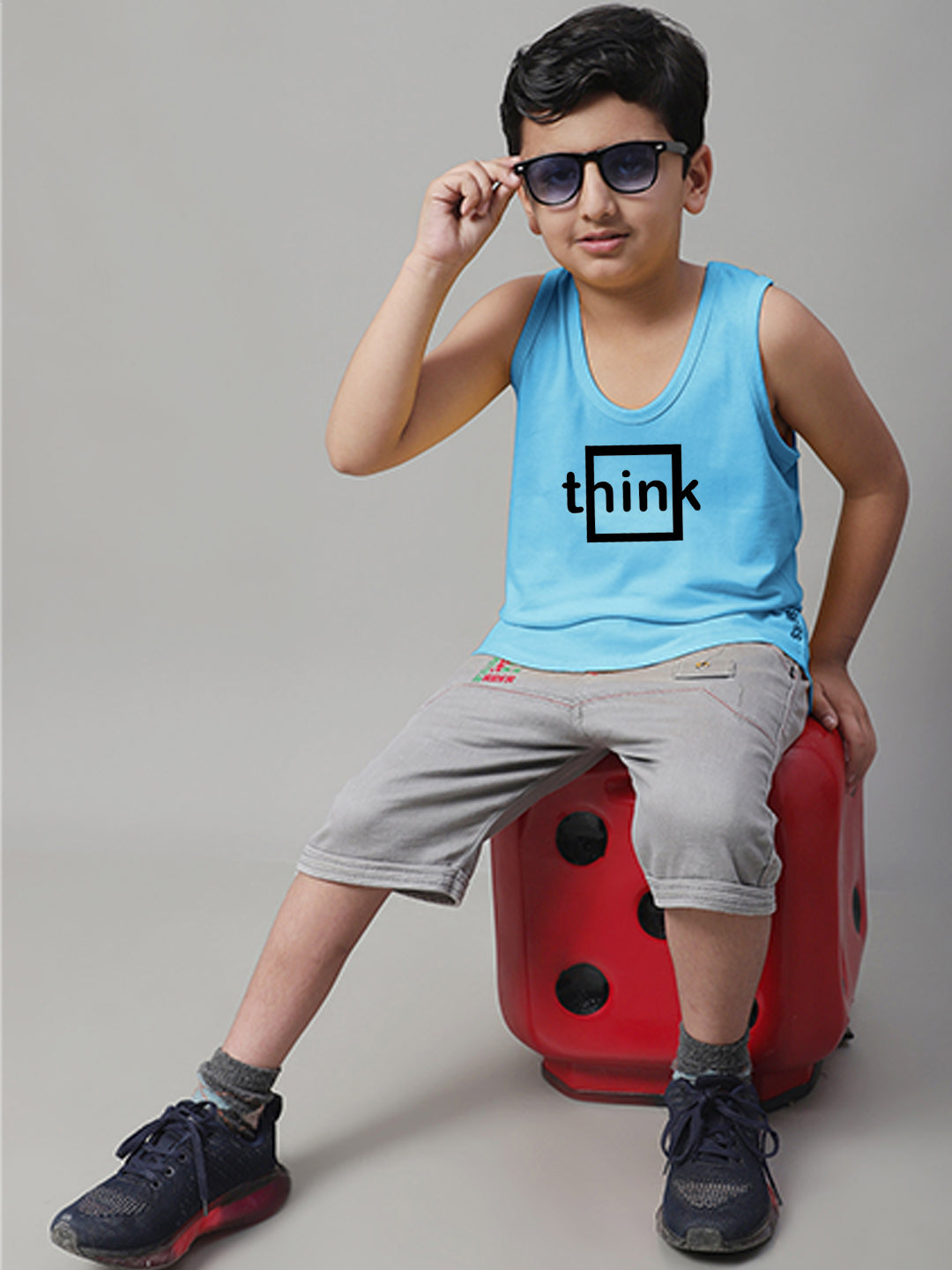 Boys Think Printed Regular Fit Vest - Friskers