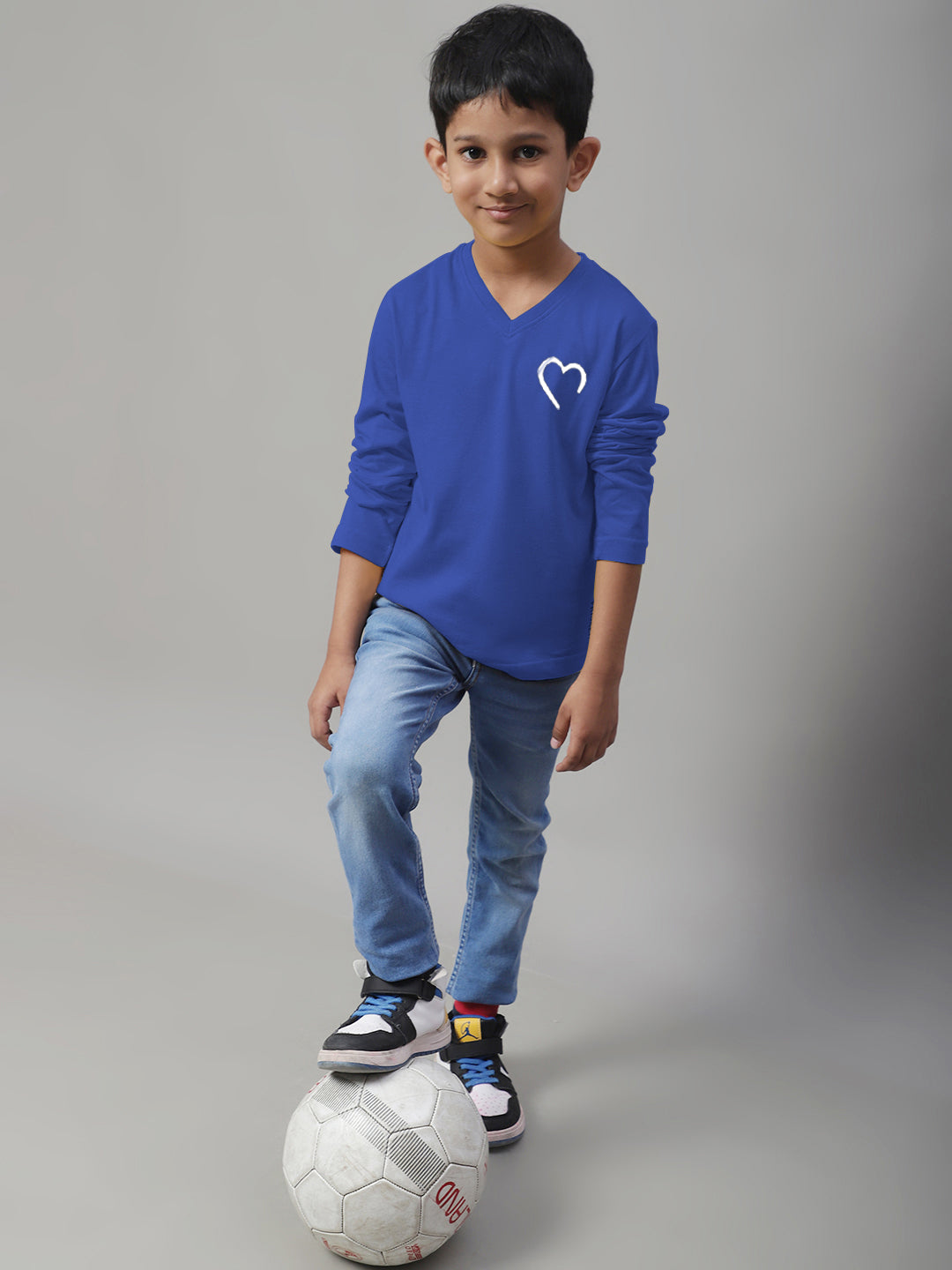 Boys Heart Full Sleeves Printed T-Shirt - Friskers