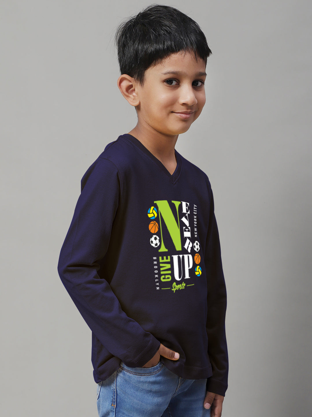 Boys Never Giveup Full Sleeves Printed T-Shirt - Friskers