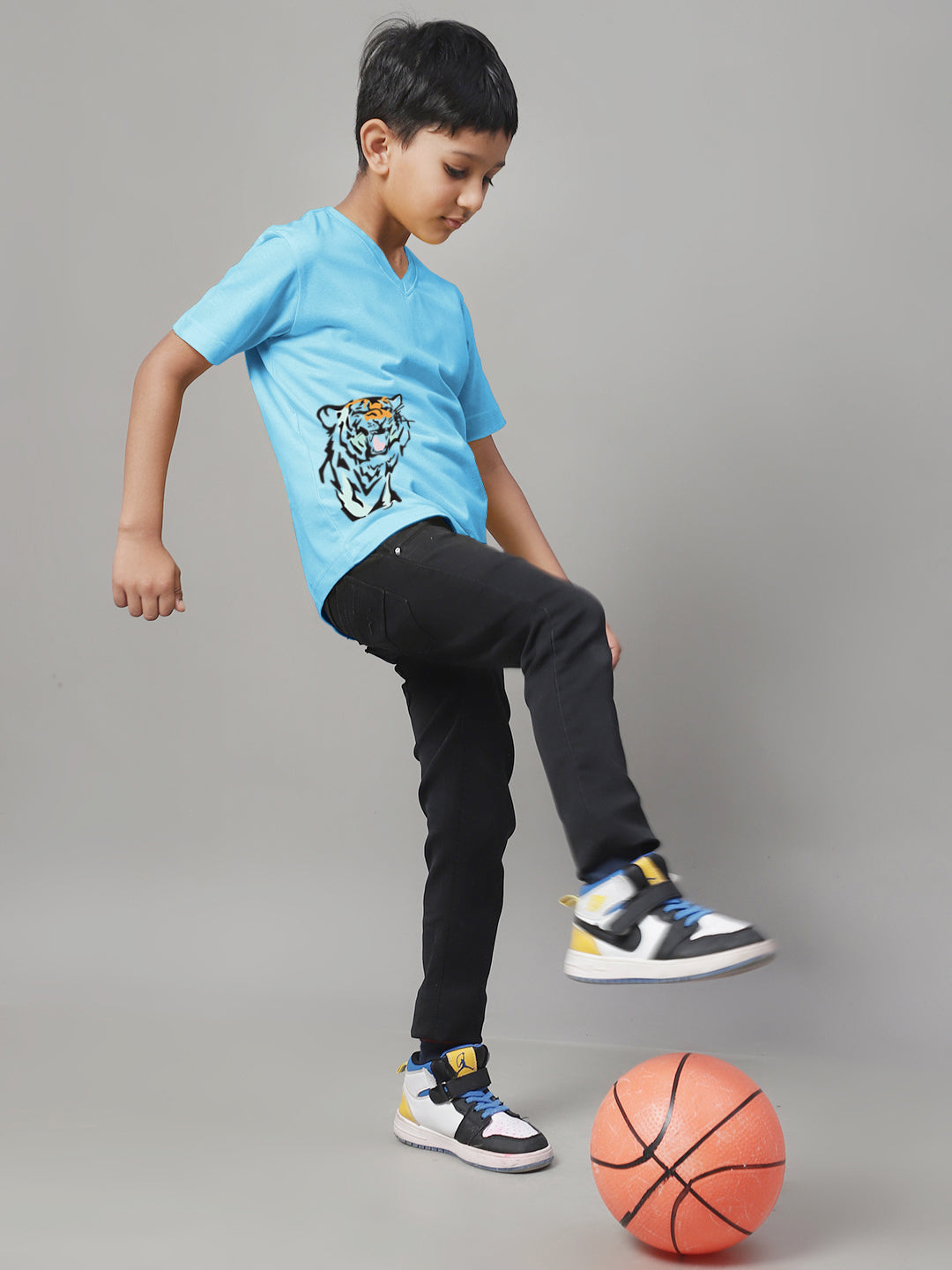 Boys Tiger Half Sleeves Printed T-Shirt - Friskers