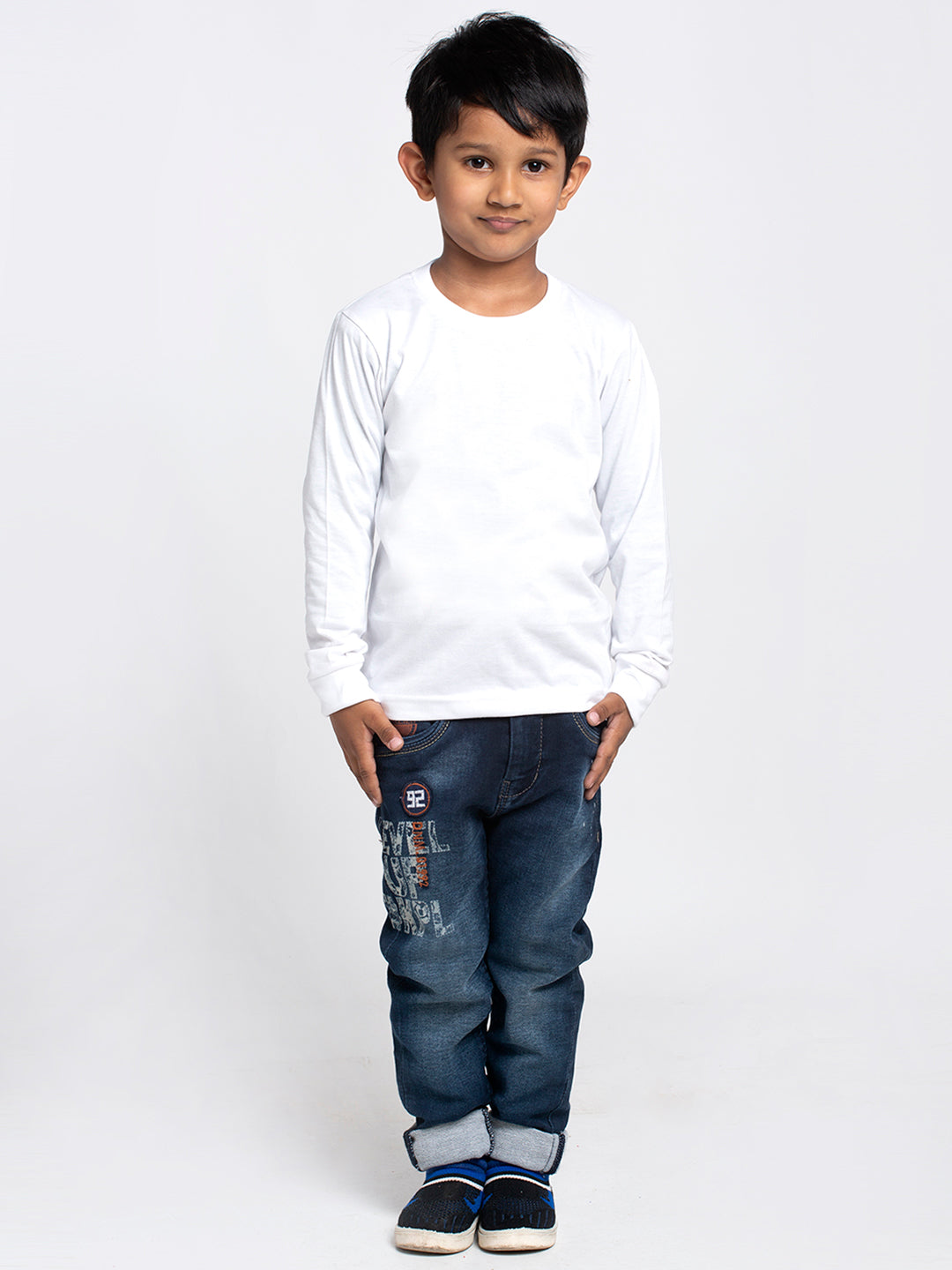 Boys Solid Pure Cotton Regular Fit T-Shirt - Friskers