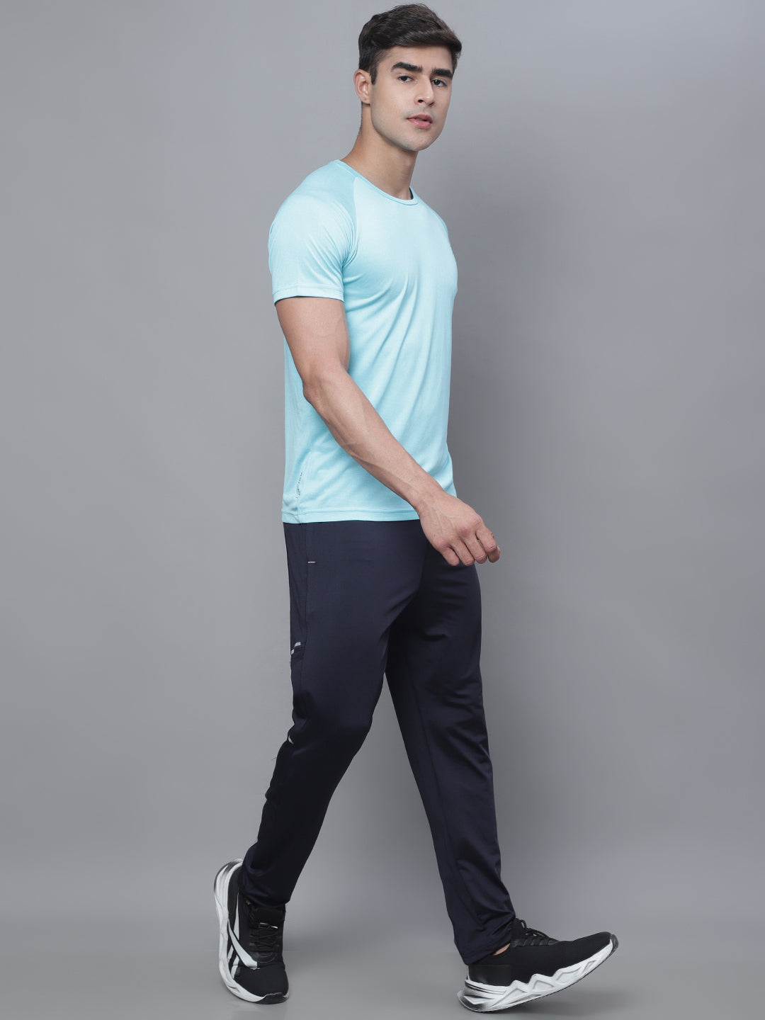 Half Sleeve Round Neck Anti Odour Sports T-shirt - Friskers