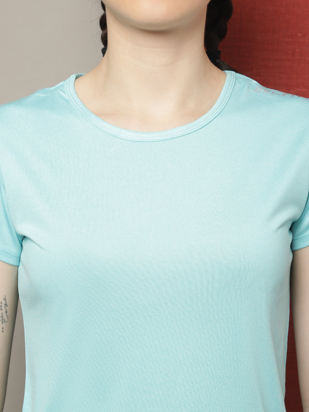 Women Round Neck Short Sleeves Slim Fit Running T-shirt - Friskers