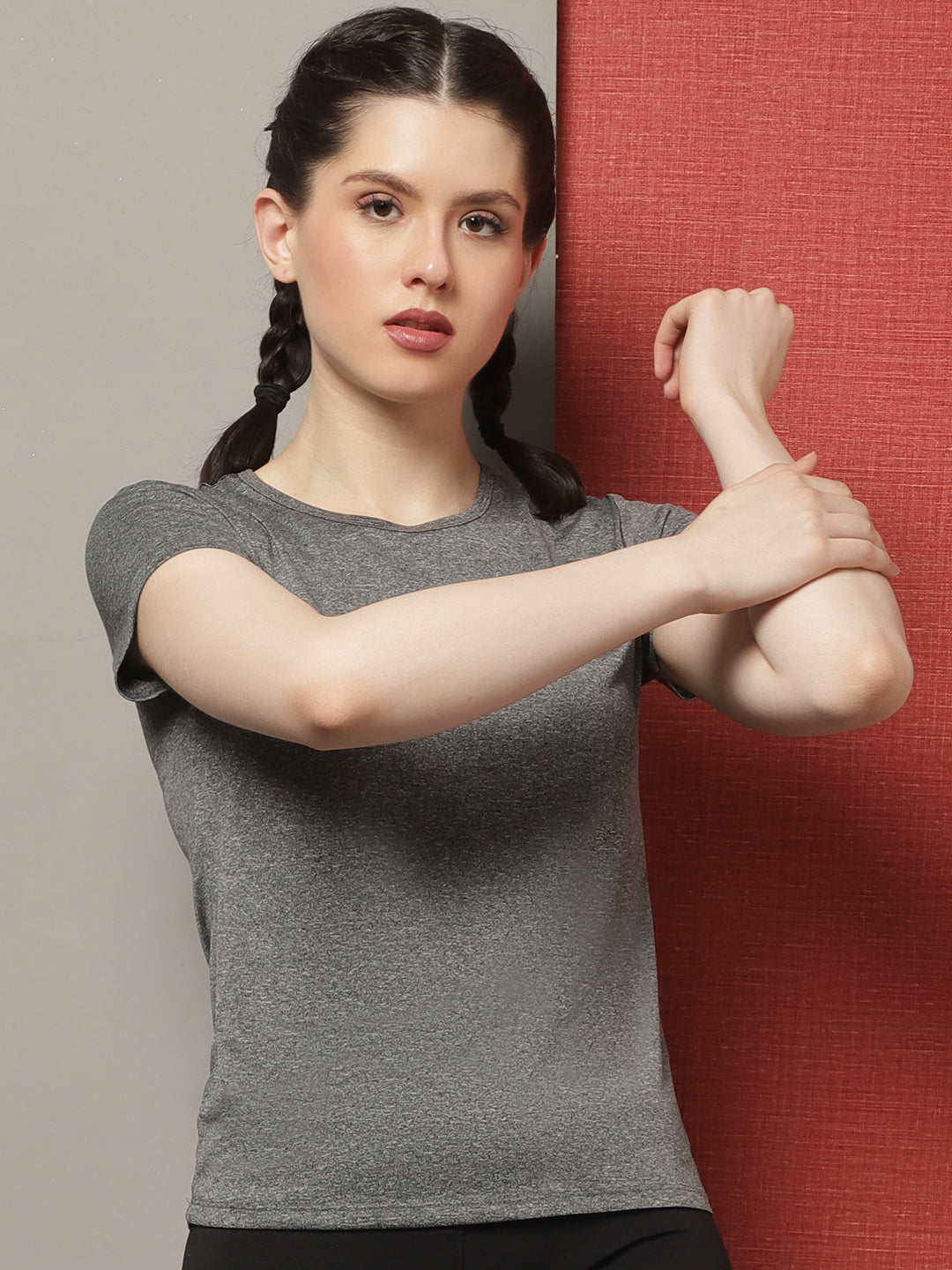 Women Round Neck Short Sleeves Slim Fit Running T-shirt - Friskers