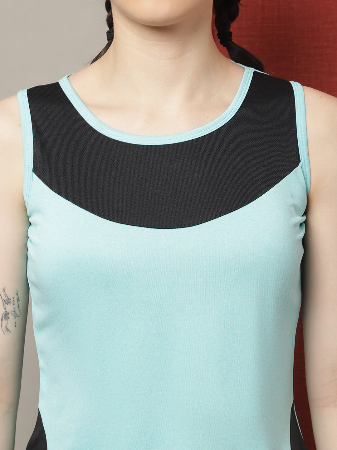 Womens Sleeveless Dry-Fit Sports Tank Top - Friskers