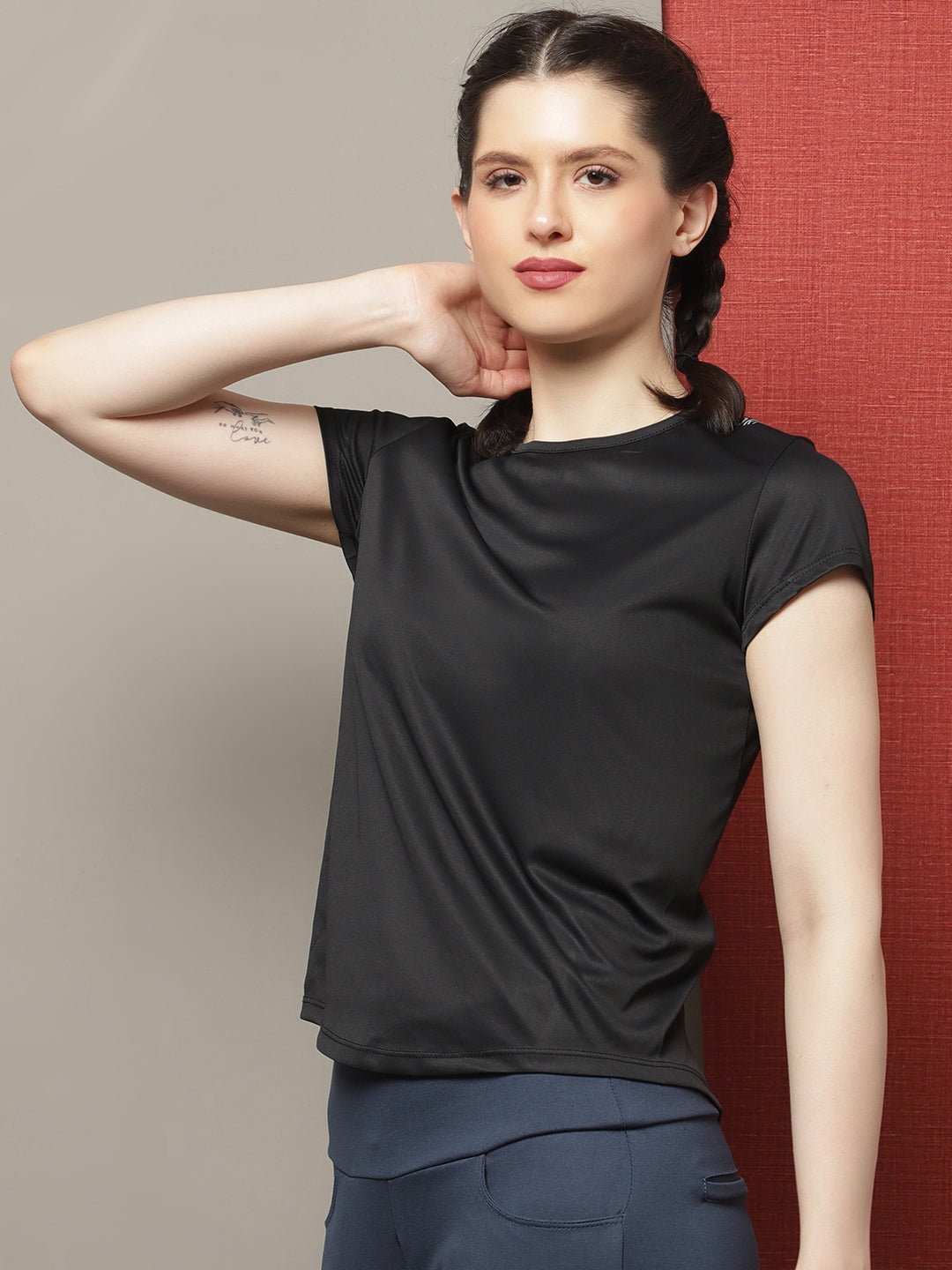 Women's Round Neck Short Sleeves Running T-shirt - Friskers
