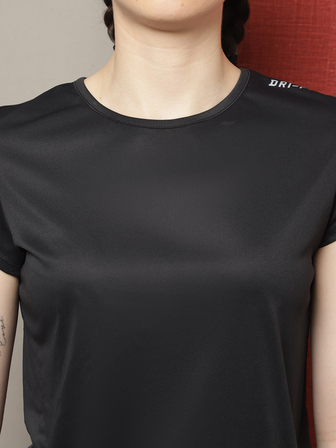 Women's Round Neck Short Sleeves Running T-shirt - Friskers