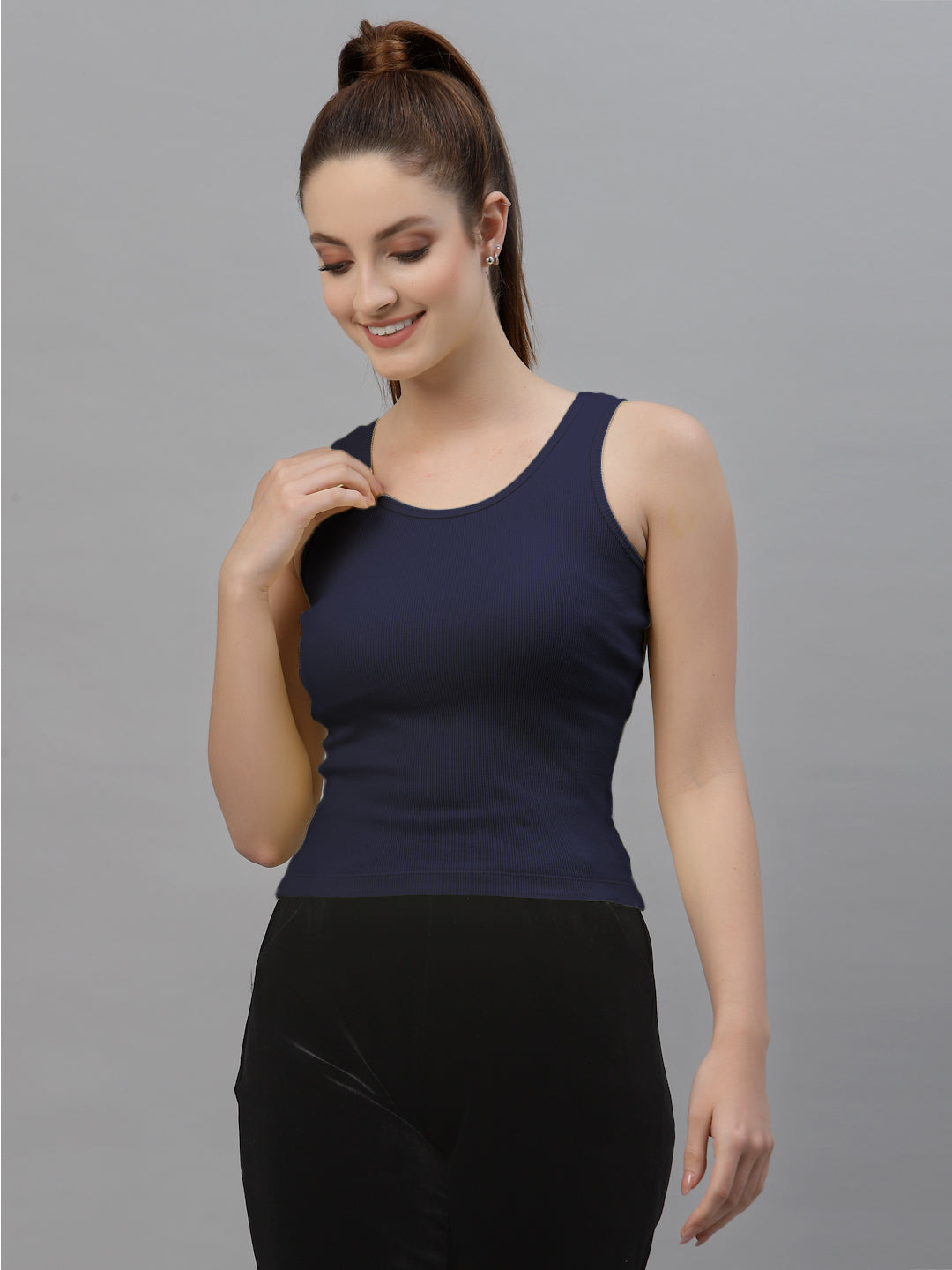 Women Pure Cotton Solid Fitted Crop Top - Friskers