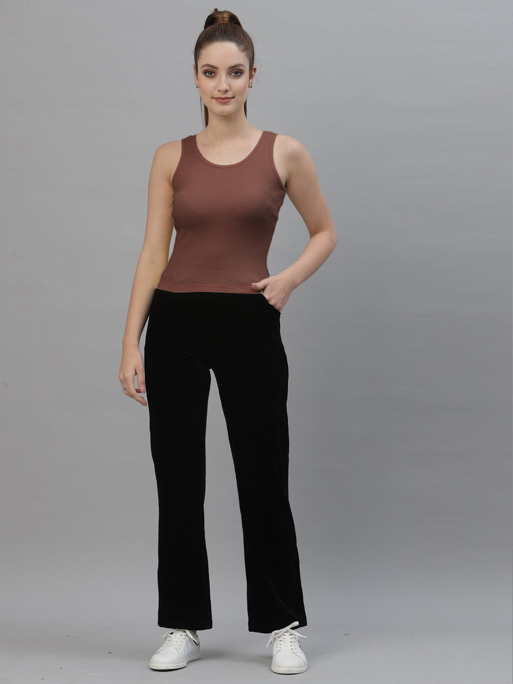 Women Pure Cotton Solid Fitted Crop Top - Friskers