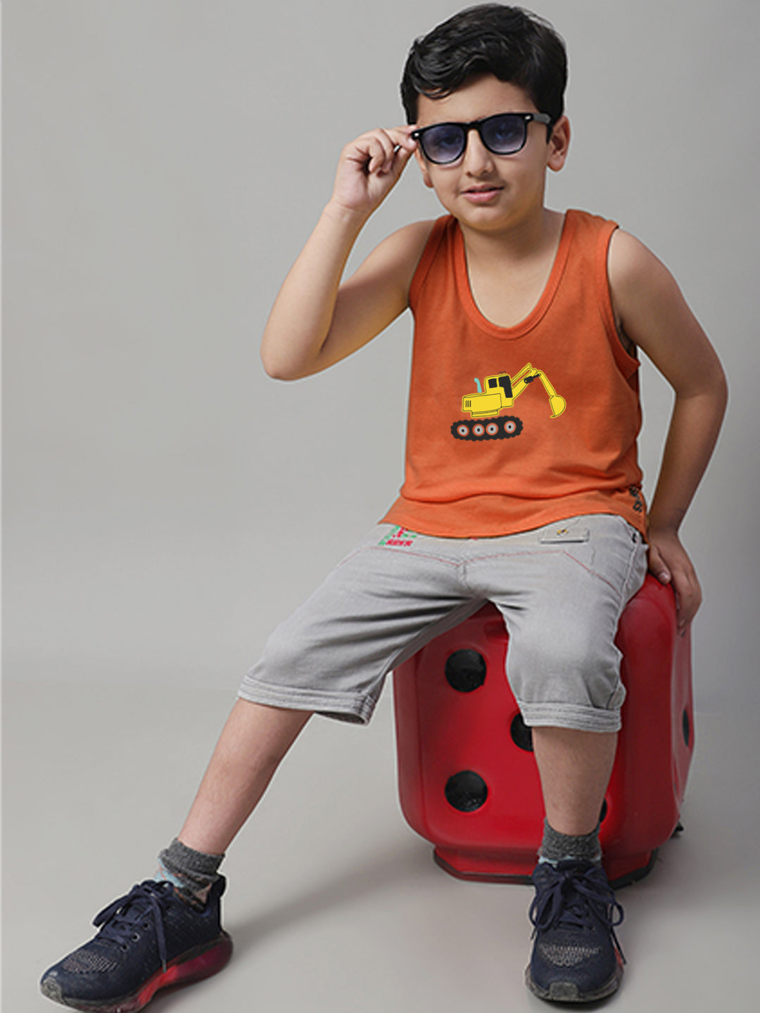 Kids Excavator printed Regular Fit Vest - Friskers