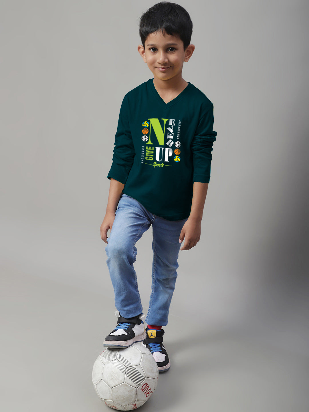 Boys Never Giveup Casual Fit Printed T-Shirt - Friskers