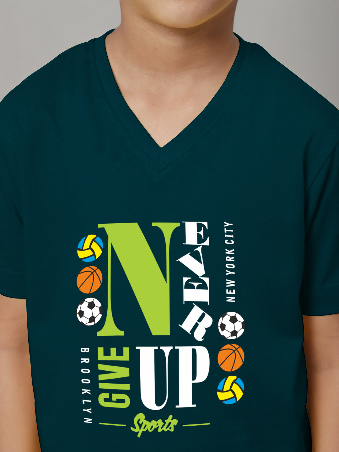Boys Never Giveup Half Sleeves Printed T-Shirt - Friskers