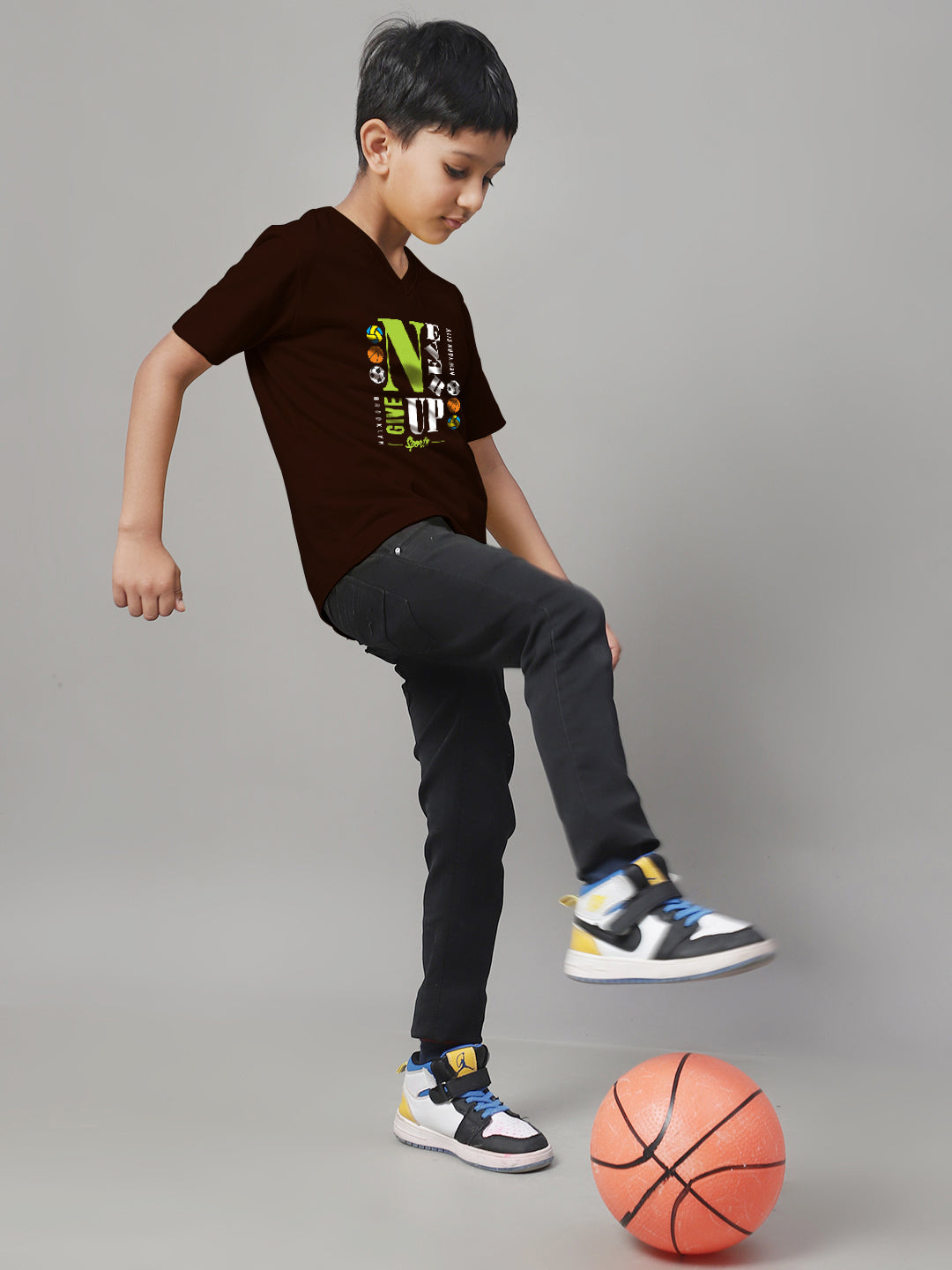 Boys Never Giveup Half Sleeves Printed T-Shirt - Friskers