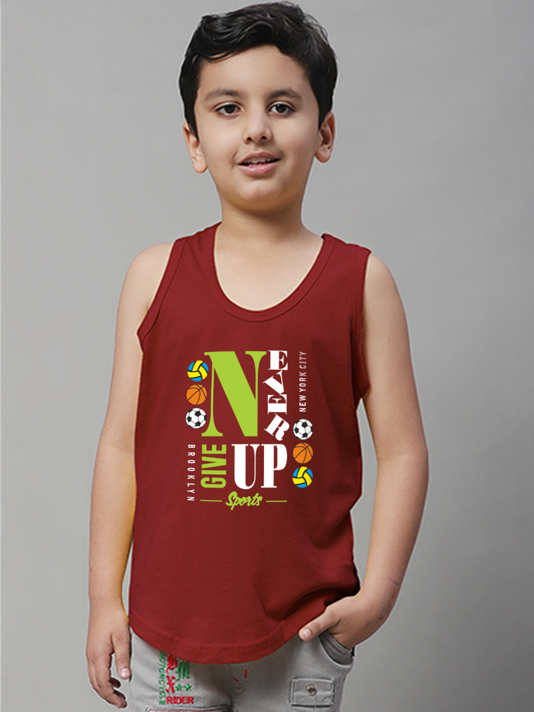 Boys Never Giveup Regular Fit Printed Vest - Friskers