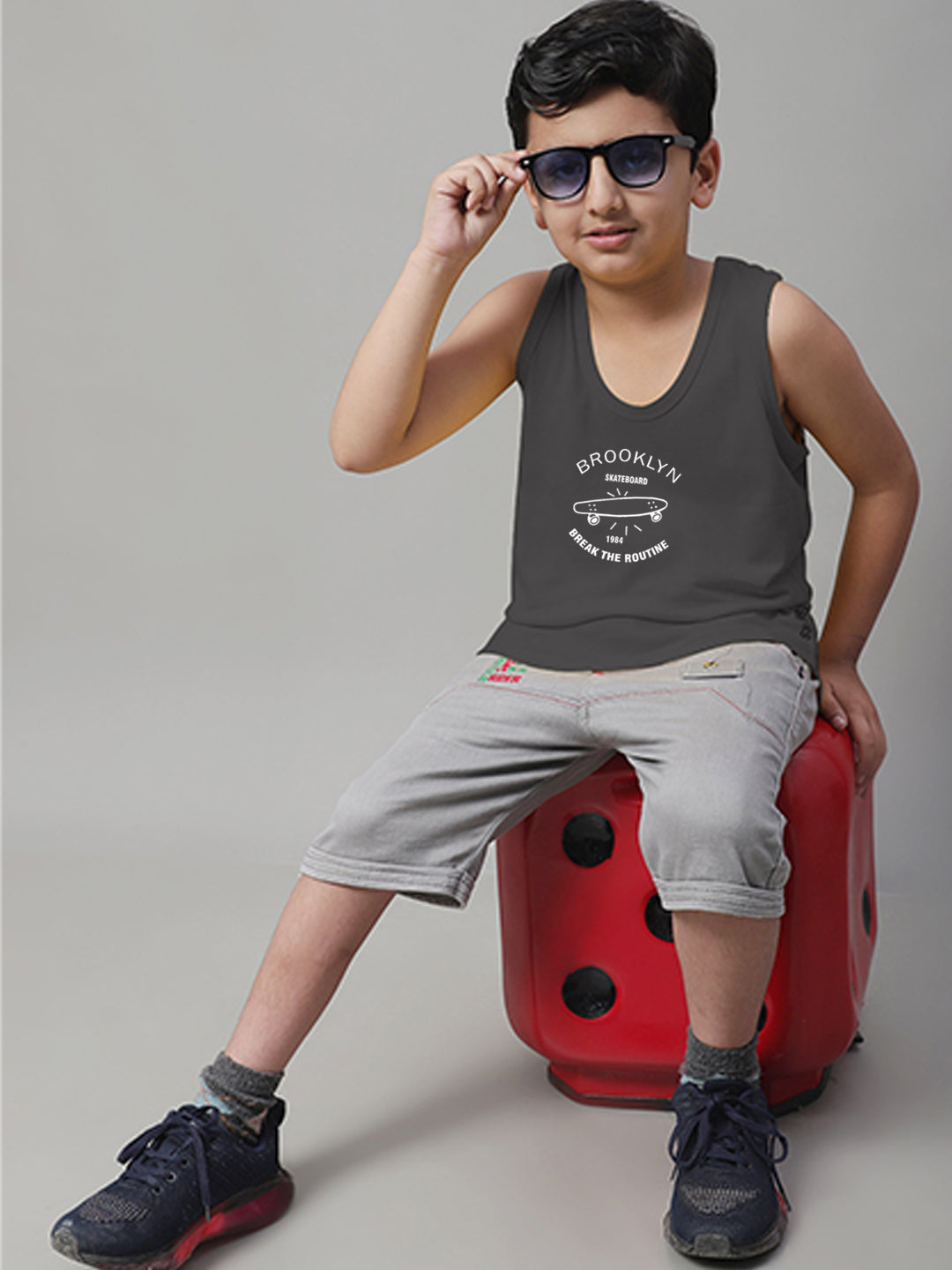 Boys Brooklyn Printed Regular Fit Vest - Friskers