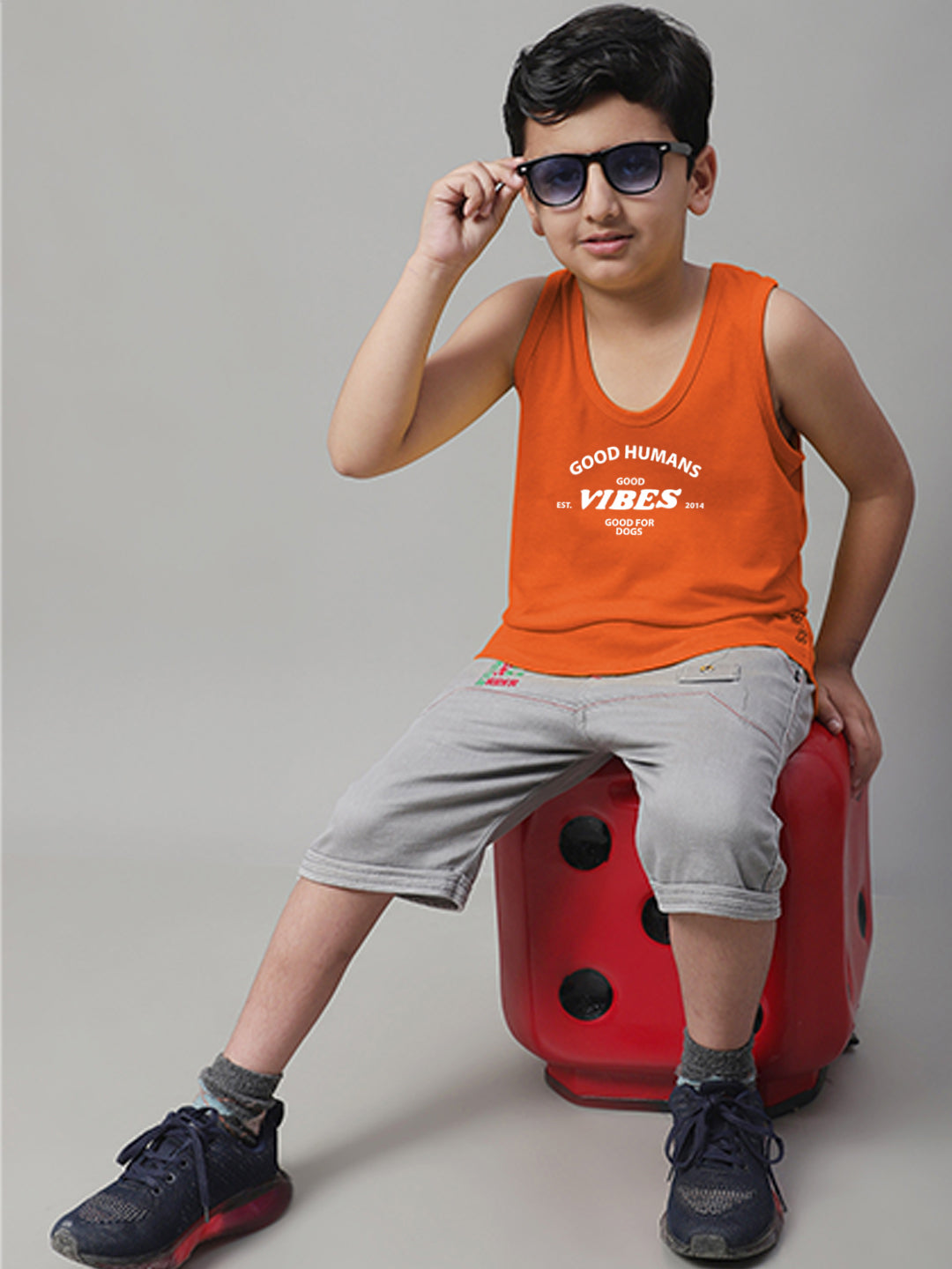 Boys Good Vibes Printed Regular Fit Vest - Friskers