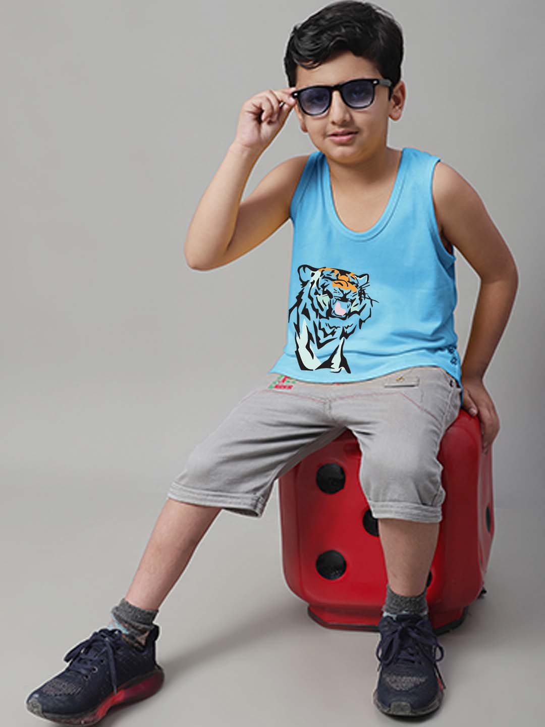 Boys Tiger Printed Regular Fit Vest - Friskers