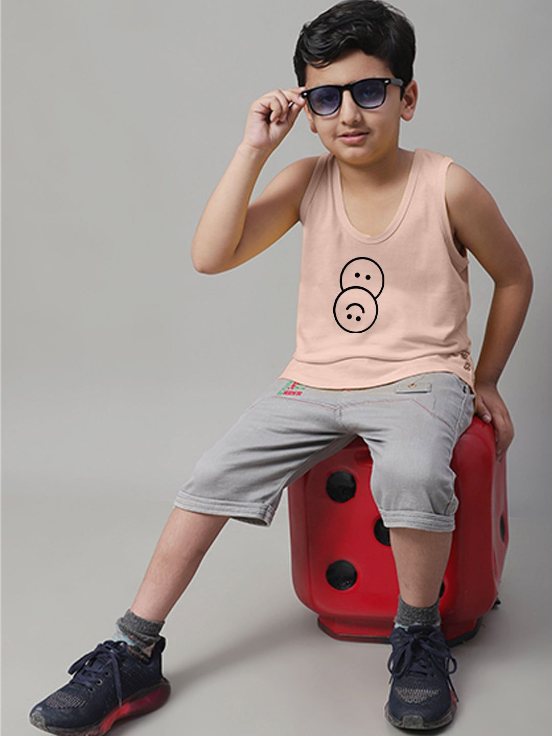 Boys Smiley Printed Regular Fit Vest - Friskers