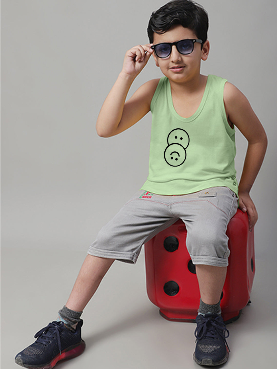 Boys Smiley Printed Regular Fit Vest - Friskers