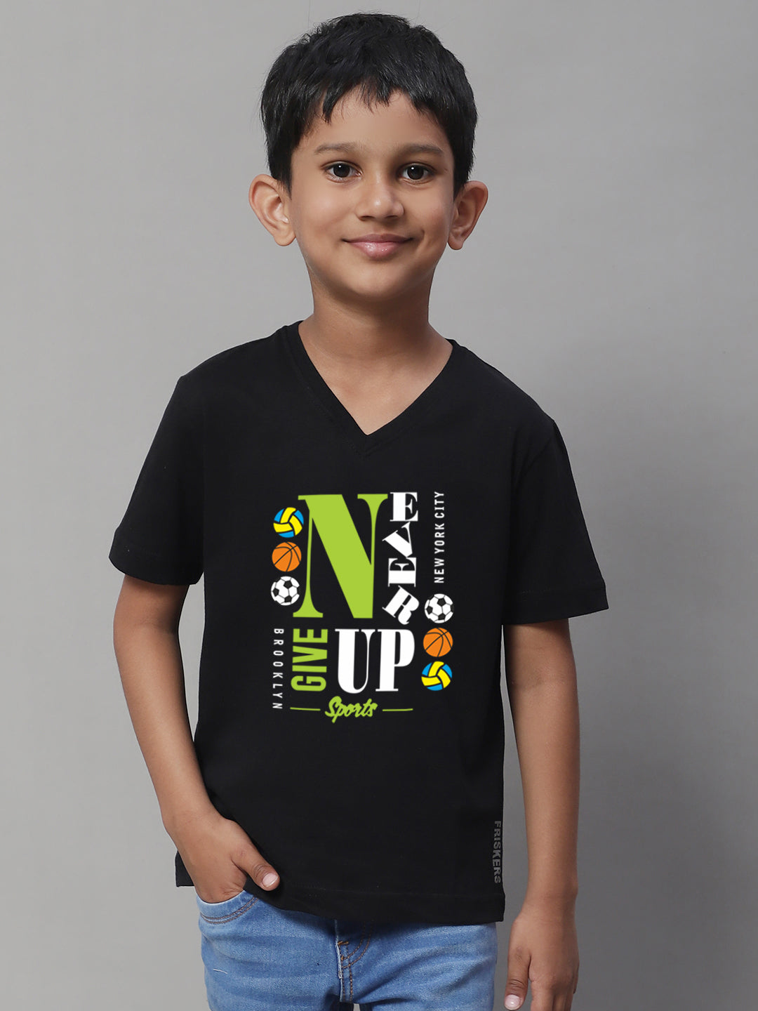 Boys Never Giveup Half Sleeves Printed T-Shirt - Friskers