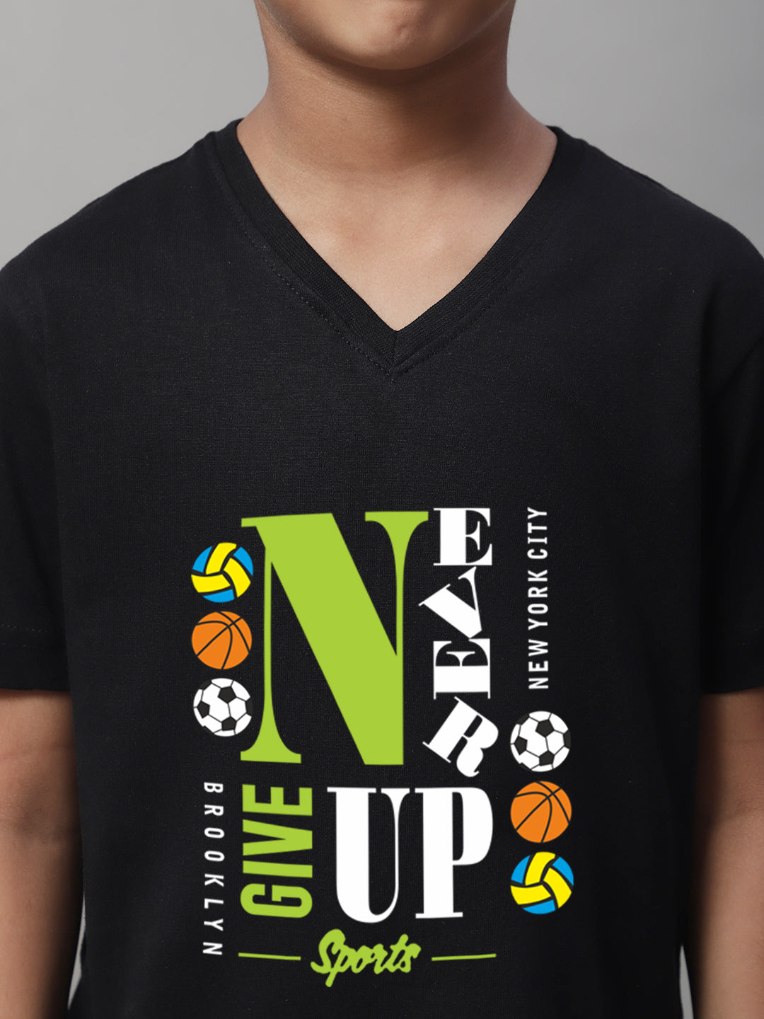 Boys Never Giveup Half Sleeves Printed T-Shirt - Friskers