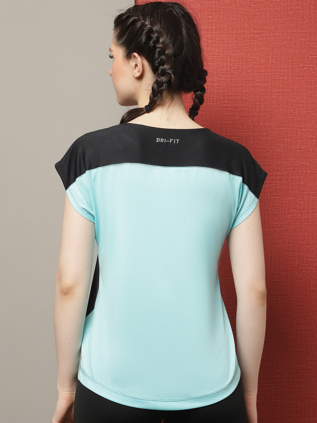 Women Self Design Anti Odour Reflective Breathable Sports T-shirt - Friskers